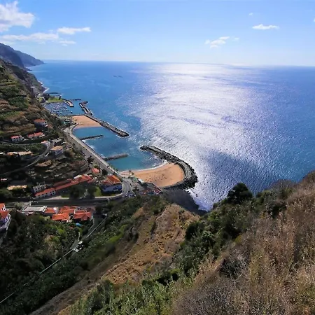 Elegant House In Calheta, Sea View Tatil Evi