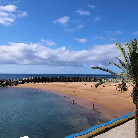 Elegant House In Calheta, Sea View * 칼례타