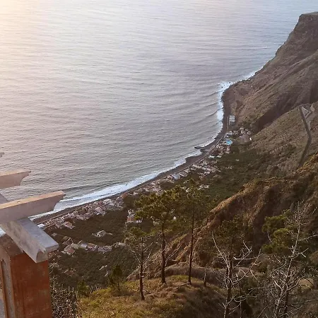 Elegant House In Calheta, Sea View