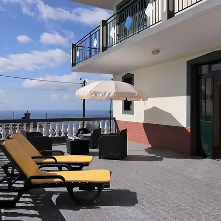 Elegant House In Calheta, Sea View Hébergement de vacances Calheta (Madeira)