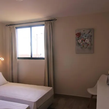 Elegant House In Calheta, Sea View *