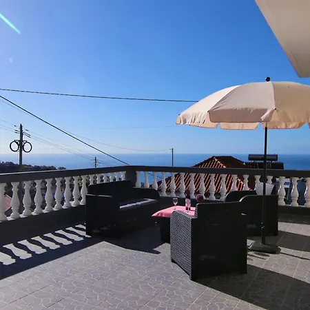 Elegant House In Calheta, Sea View Calheta (Madeira)