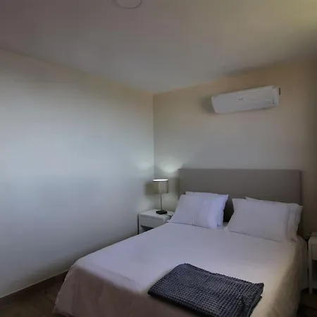 Elegant House In Calheta, Sea View بيت للعطل