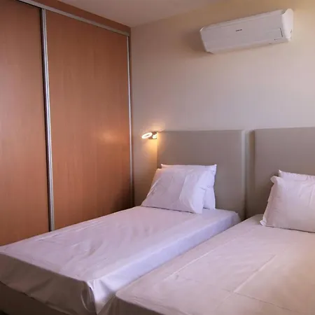Elegant House In Calheta, Sea View بيت للعطل كالهيتا