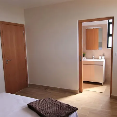 Elegant House In Calheta, Sea View * Calheta (Madeira)