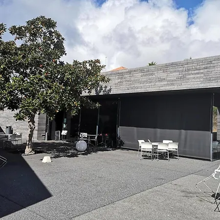 Hébergement de vacances Elegant House In Calheta, Sea View *