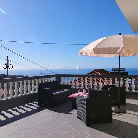 Hébergement de vacances Elegant House In Calheta, Sea View *