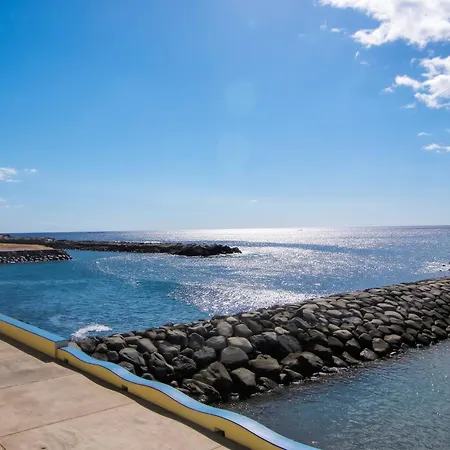 Elegant House In Calheta, Sea View *