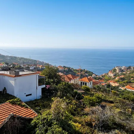 Elegant House In Calheta, Sea View