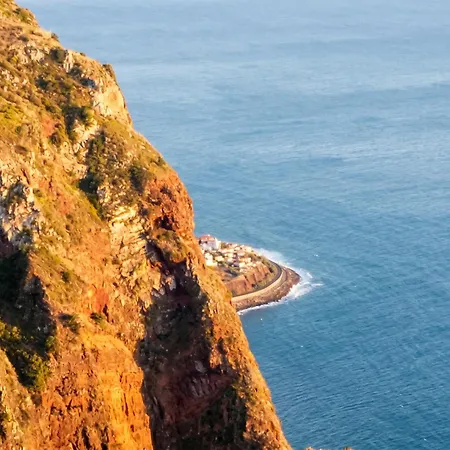 Elegant House In Calheta, Sea View * Calheta (Madeira)